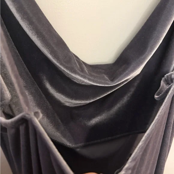 Vintage Nasty Gal velvet dress - Picture 7 of 8